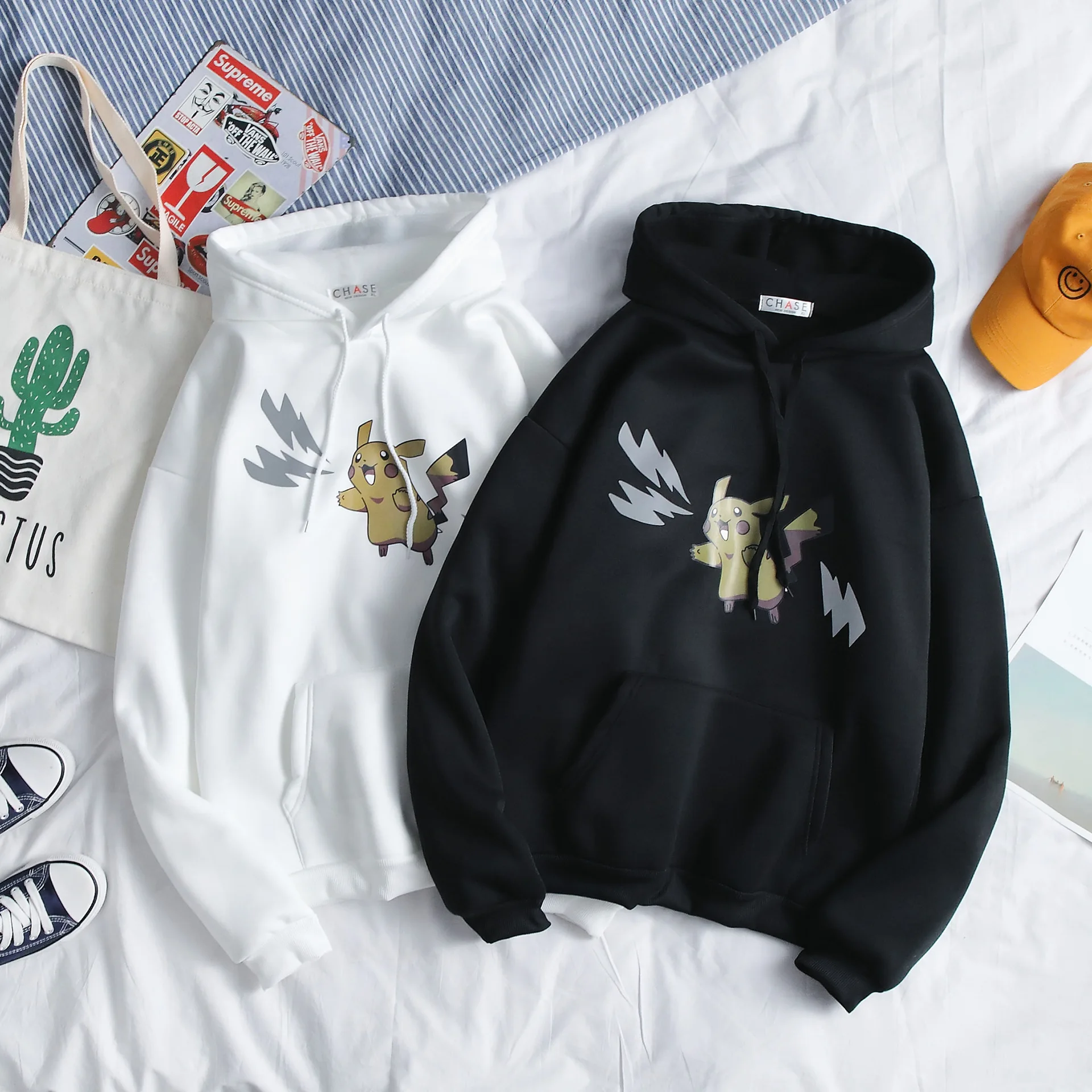 

Новые теплые толстовки с изображением покемона, сезон осень-зима, свободная толстовка с длинным рукавом, пуловер с изображением Пикачу из м...