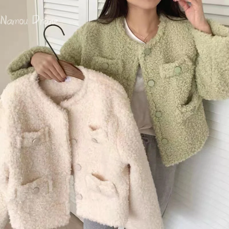 

South Korea Instagram Age Reduction Thickened Edge Buckle Loose Particles Imitation Lamb Wool Warm Short Coat jackets