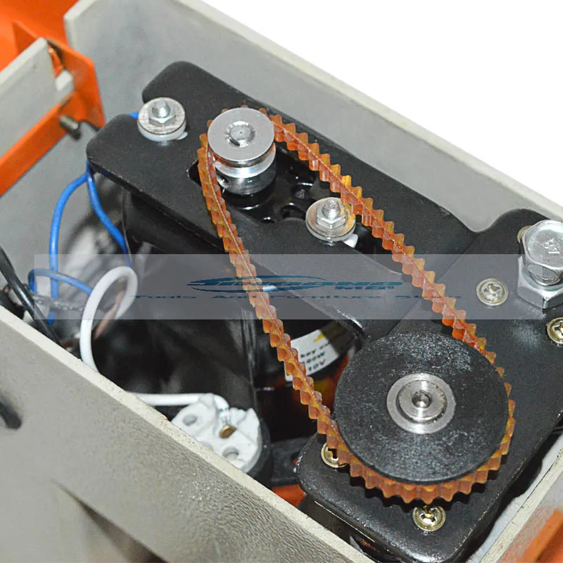 Машина для дублирования ключей