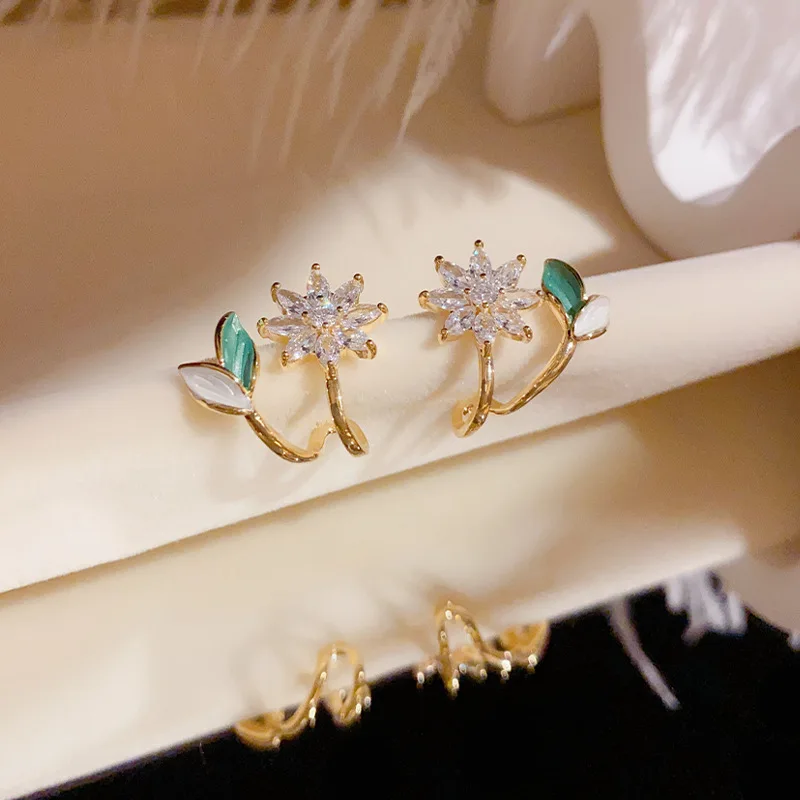 

2023 Trendy Zircon Leaves Flower Stud Earrings For Women Korean High Quality 14K Gold Plated Designer Earring Party Jewelry New