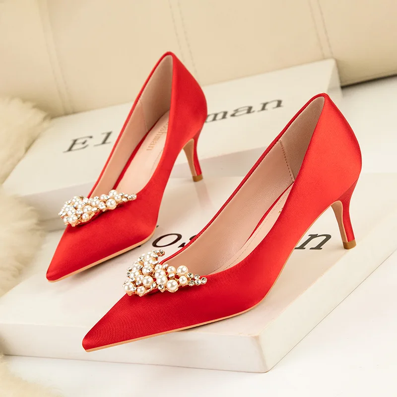 

2021 Sexy High Heel Shoes Thin Heels Shallow Mouth Pointed Toe Pearl Crown Rhinestone Silk Women's Shoes Single Shoes
