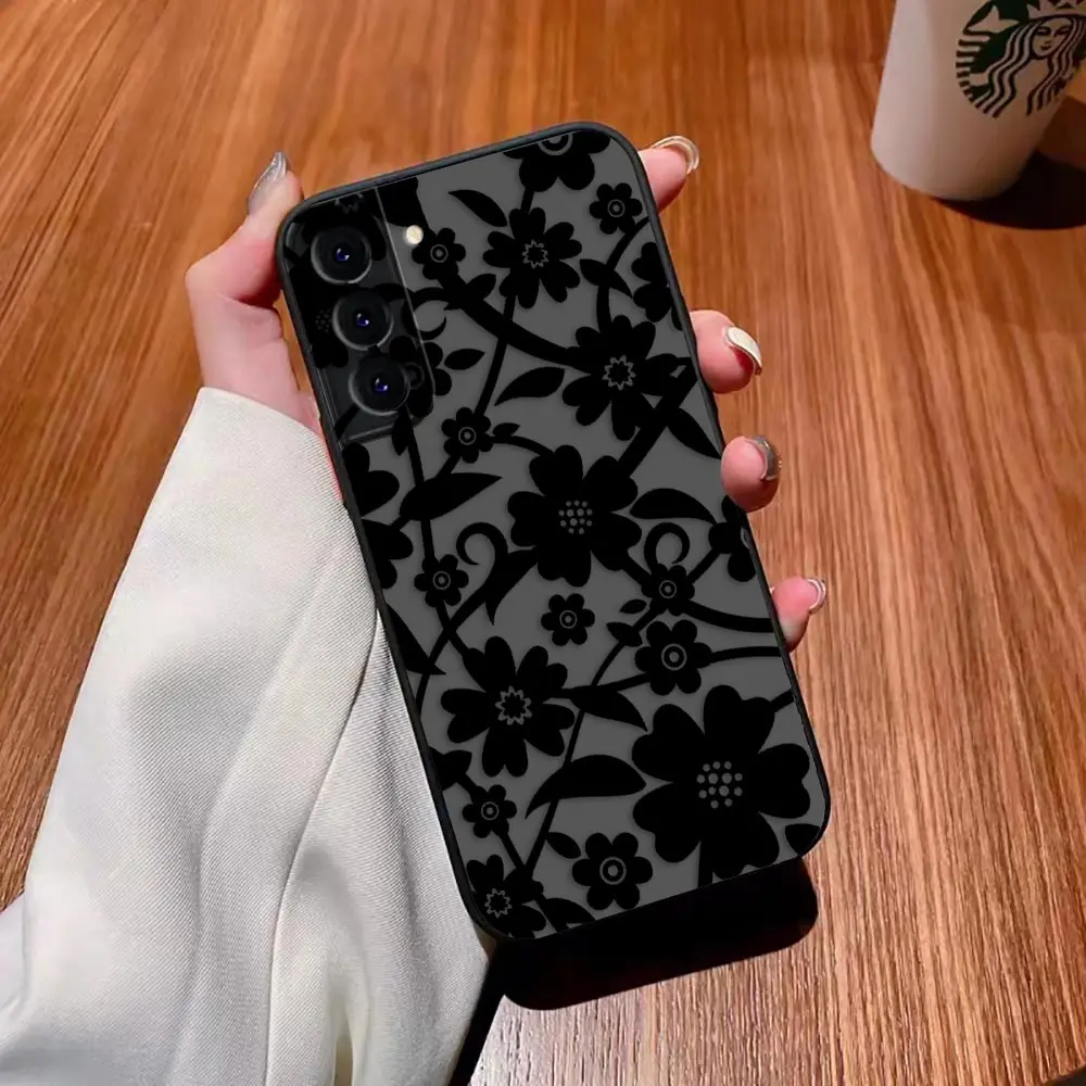 Matte Phone Case for Samsung Galaxy S23 S22 S21 S20 S10 4G S9 S8 Plus ULTRA 5G LITE Case Funda Beautiful Small Fresh Flowers
