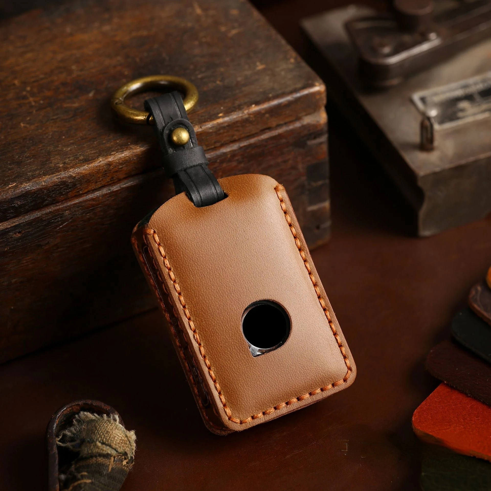 

New Leather Smart Car Key Case Cover Fob Protector for Volvo Xc60 S90 Xc40 Xc90 Accessories Keychain Holder Shell Keyring Skin