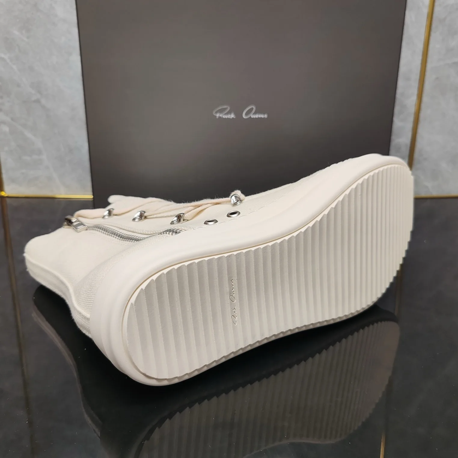 Круглые бежевые высокие парусиновые туфли Owens модные женские ботильоны уличная