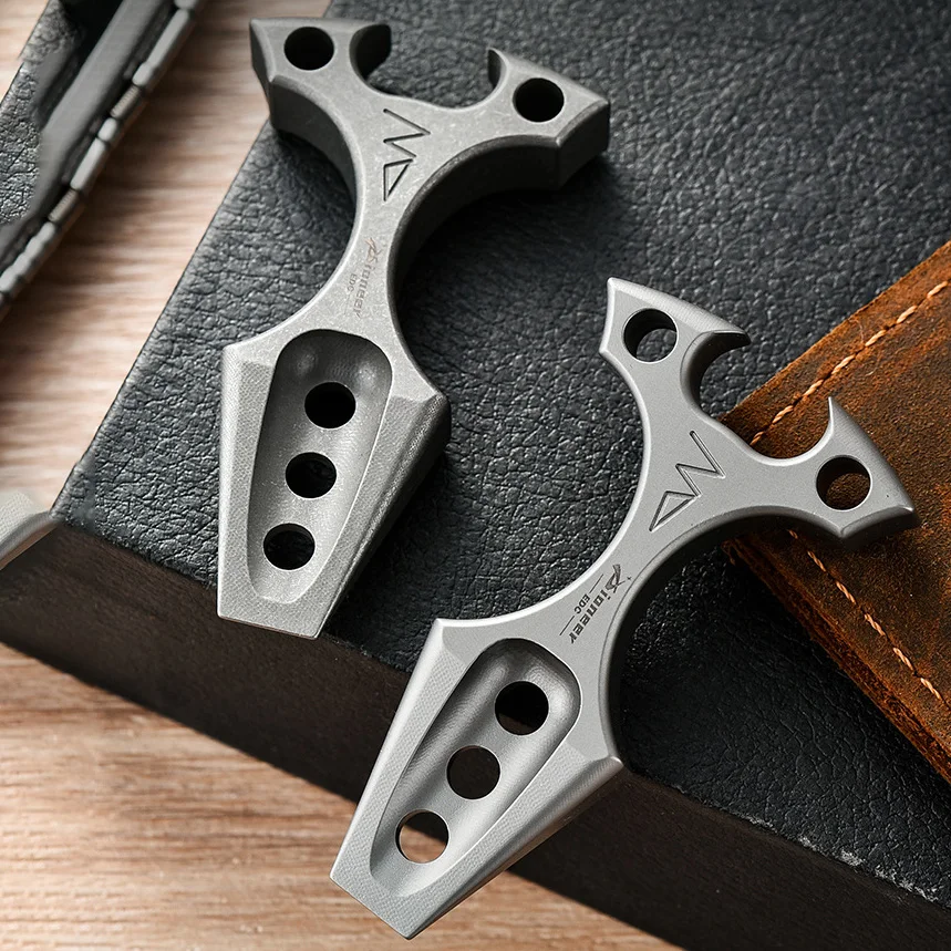 Титановая мини-подставка многофункциональная открывалка для бутылок компактный