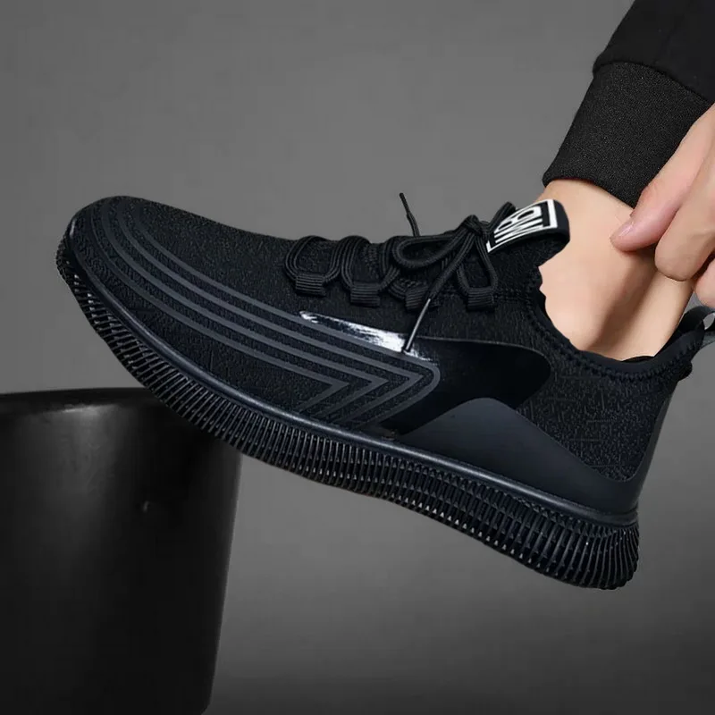 

2021 Men‘s Breathable Board Running Shoes Sneakers Lightweight Zapatillas Fashion Shoes