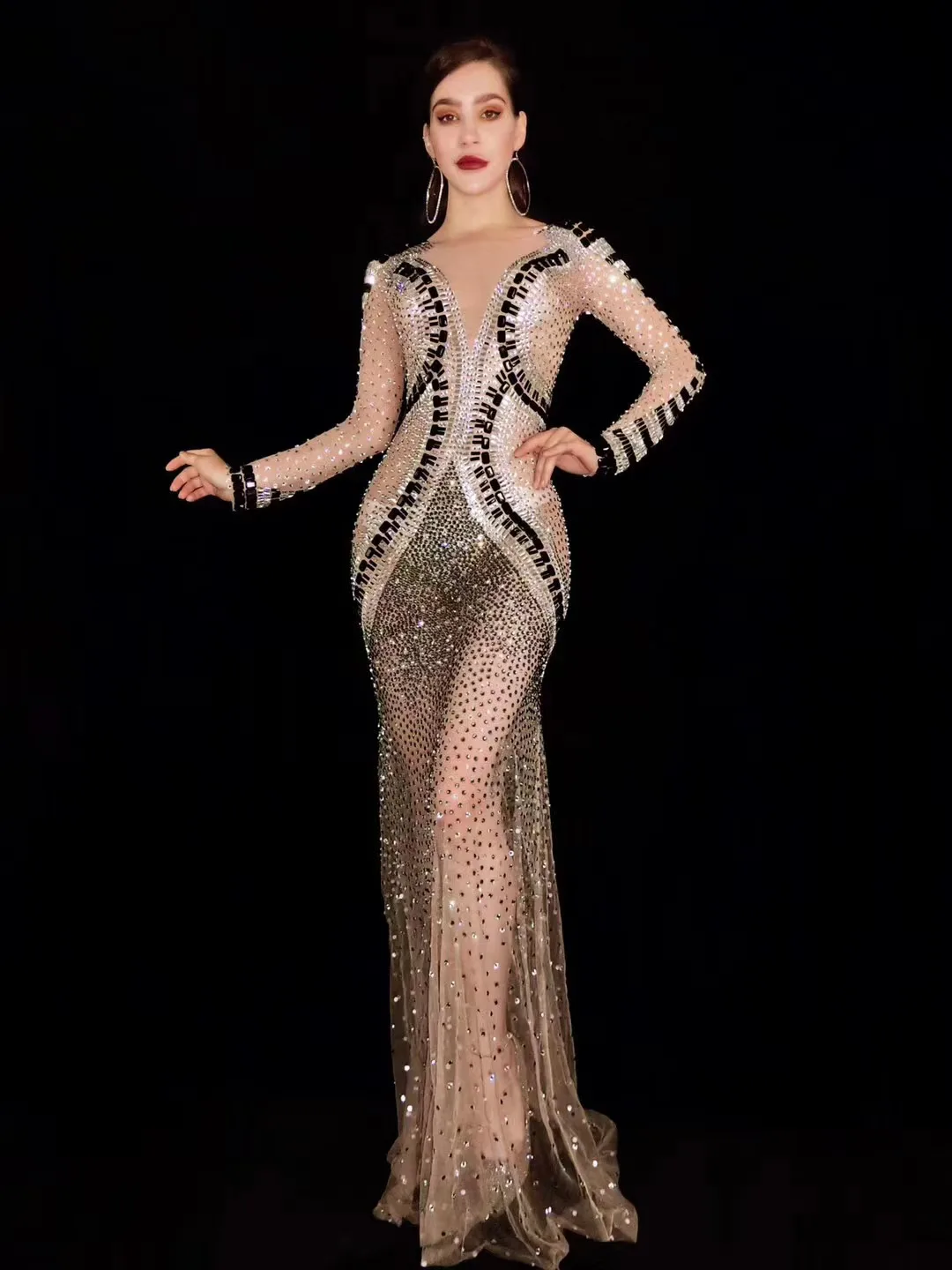 

Nude Skin Color V-part Mesh Dress Celebration Sexy Shiny Dress