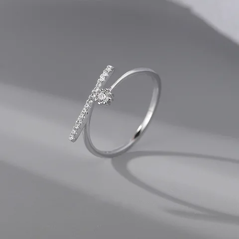Женское Открытое кольцо из серебра 925 пробы с бриллиантами