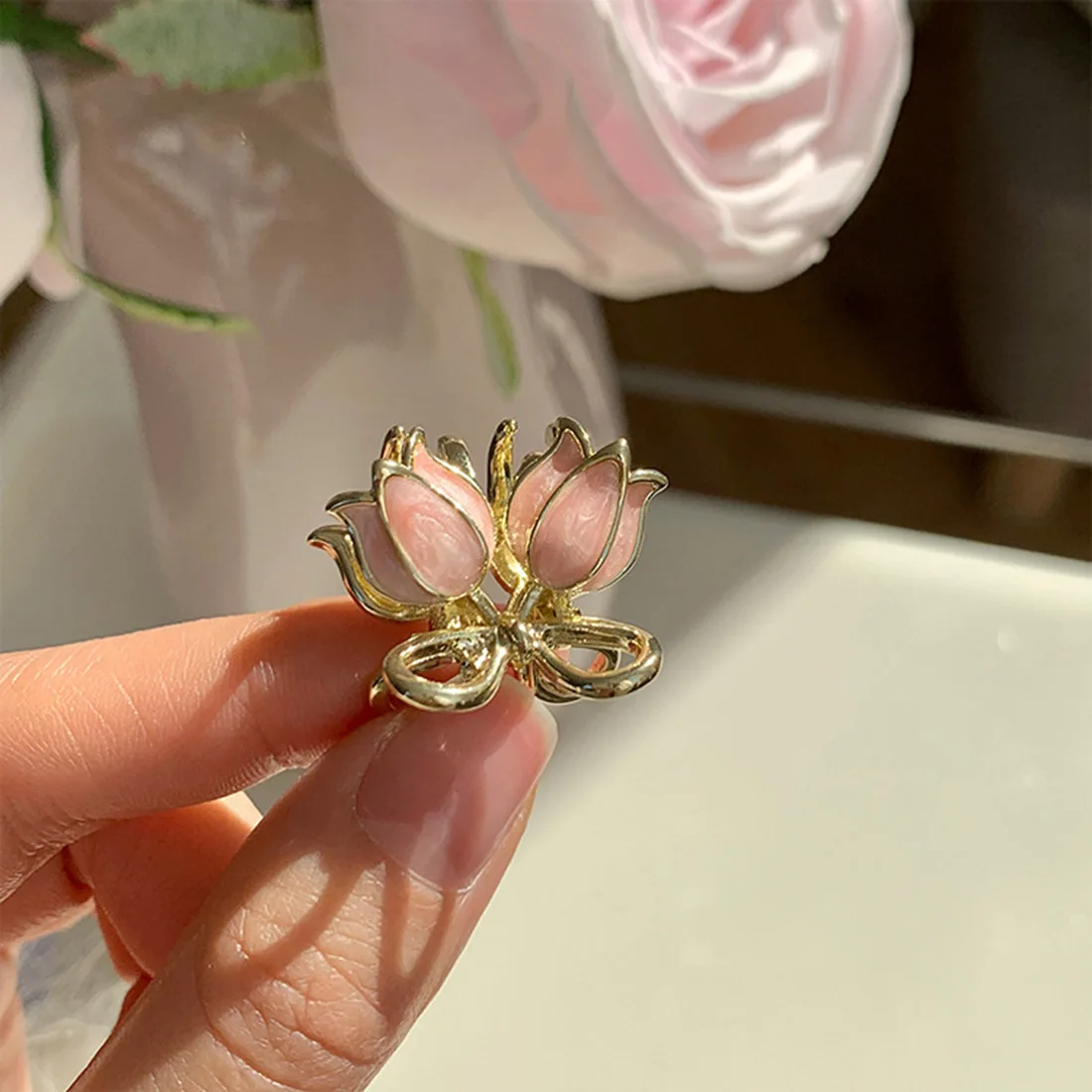 

Elegant Mini Cute Flower Hair Clip Pink Tulip Hair Clip Female Headwear Small Hair Catch Bangs Top Clip Hairpin Crab Clip