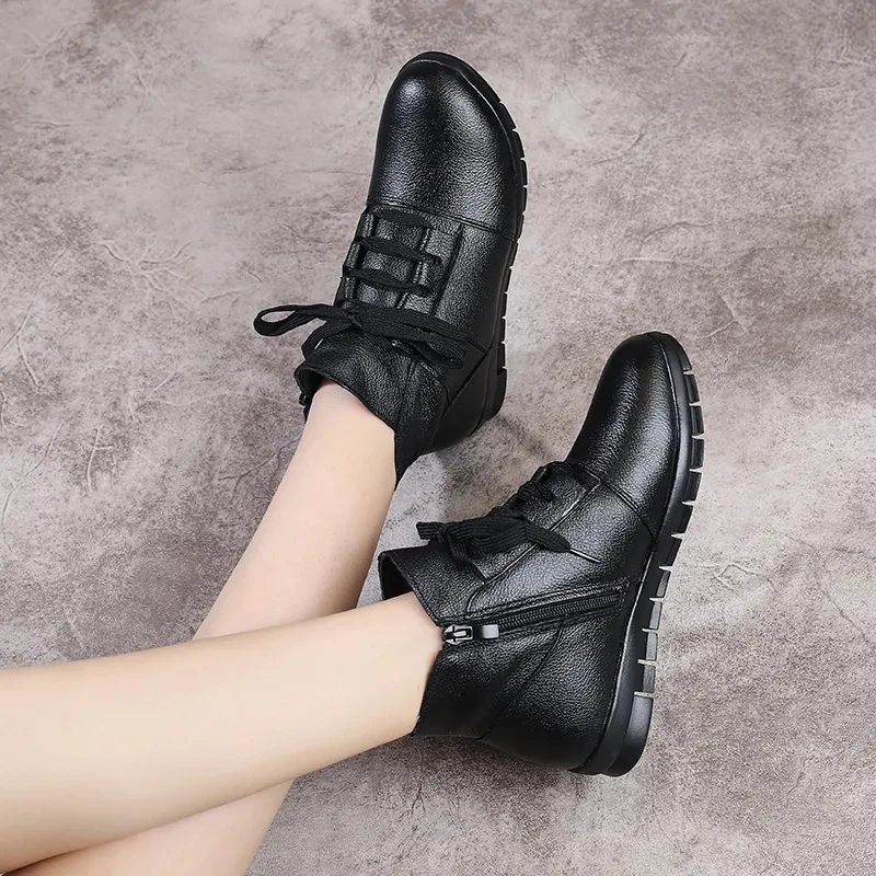New Women plus size 35-43 black leather boots Ladies Women Boots Ankle Boots Fashion Side zipper Retro Platform winter shoes