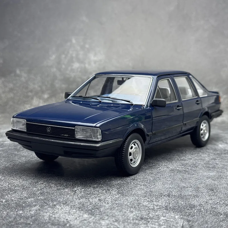 Коллекционная модель автомобиля Volkswagen Passat B2 Santana 1983 года, масштаб 1:18, классический седан из сплава, подарок, винтажная модель для игр и коллекций (art.: 3920d9333ed6a) - 3920d9333ed6a