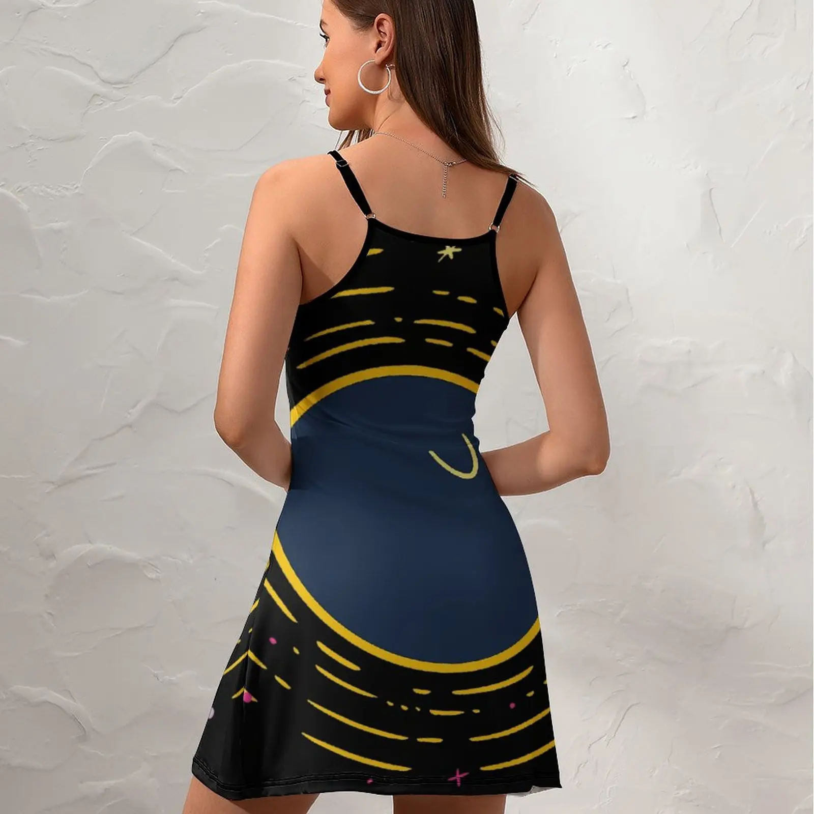 Сексуальное женское платье платья с черной дыркой на продажу бретельках