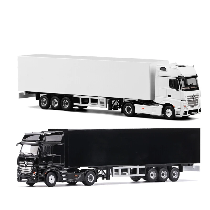 Имитация автомобиля из сплава 1:64