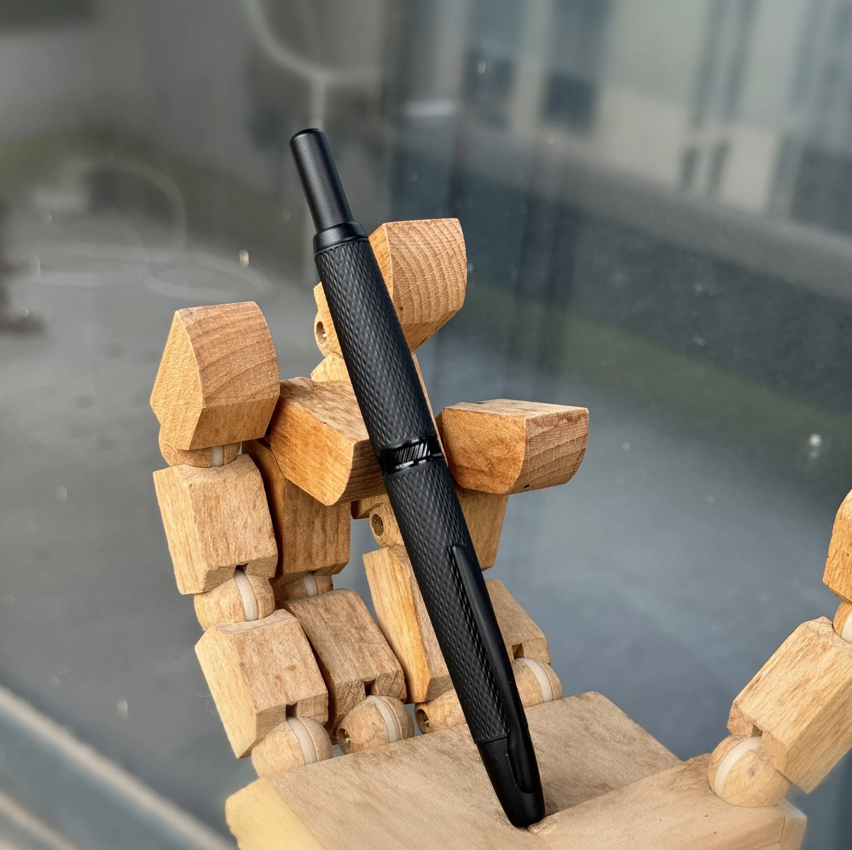 

Перьевая ручка MAJOHN A1 EF/F