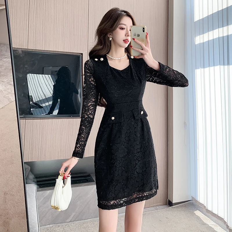 Женское кружевное платье с длинным рукавом и квадратным вырезом