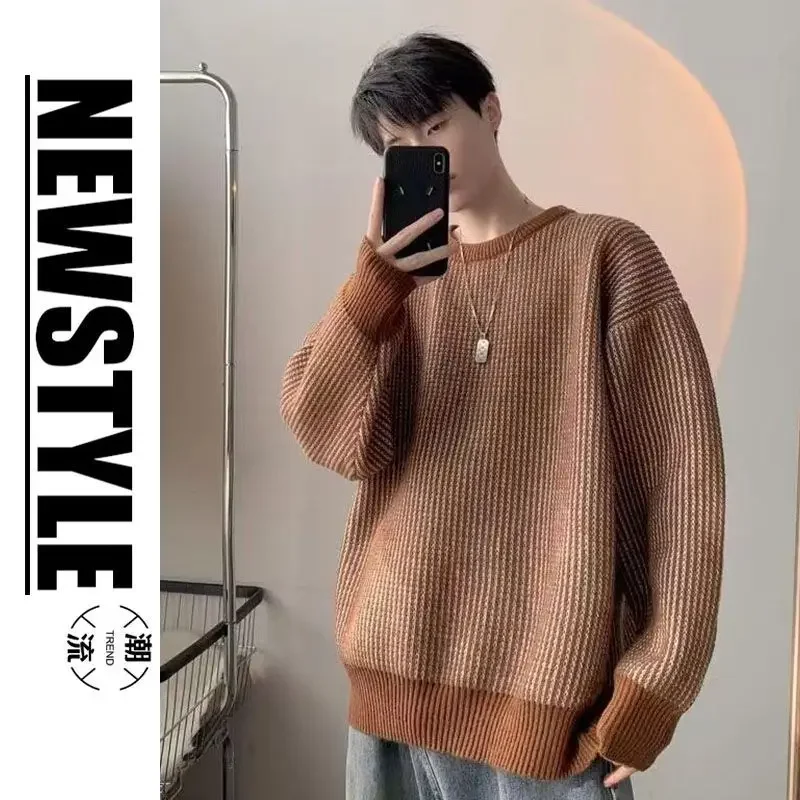 Полосатый свитер с круглым вырезом и цветными блоками для мужчин модный