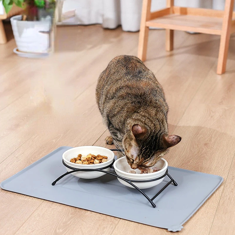 

Pet Food Mat Pet Placemat For Puppy Pet Bowl Pad Dogs and Cats Waterproof Feeding Mat Prevent Food and Water Overflow Silicone
