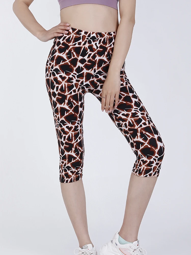 

CUAHKCI Summer Capris New Printed Leggings Fashion 2022 Hot Sale Short Pants Polyester Leggins Spandex High Elastic Coffee Stone