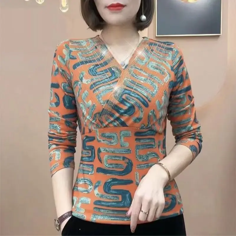 

Female National Style V-Neck Striped Printing Slim Diamond Inlaid Design T-Shirts Autumn Winter Plus Size Long Sleeve Top Tee
