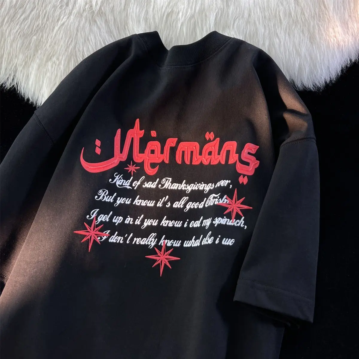 Рисунок 3 - Мужской и женский топ с коротким