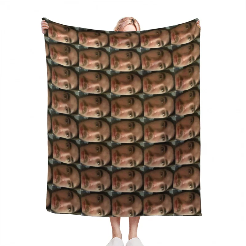 

Throw Blanket Soft Velvet Blanket Camping Bedding Blanket Cold Cinema or Travel