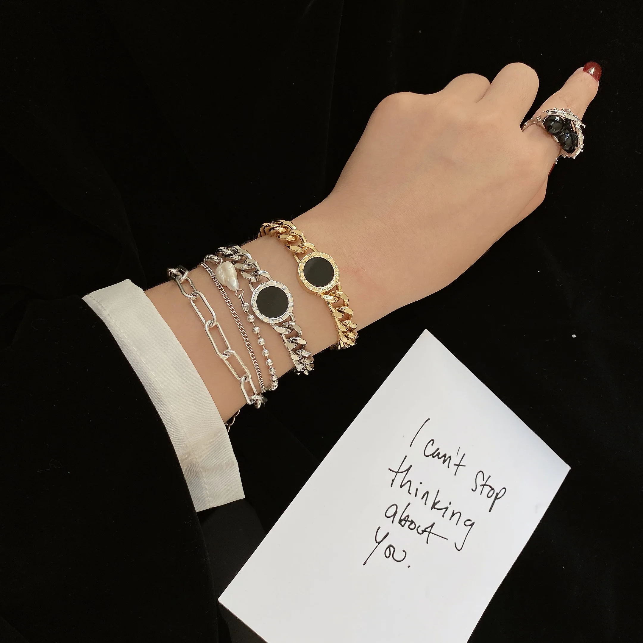 Модный черный круглый браслет Flashbuy с римскими цифрами для женщин и мужчин