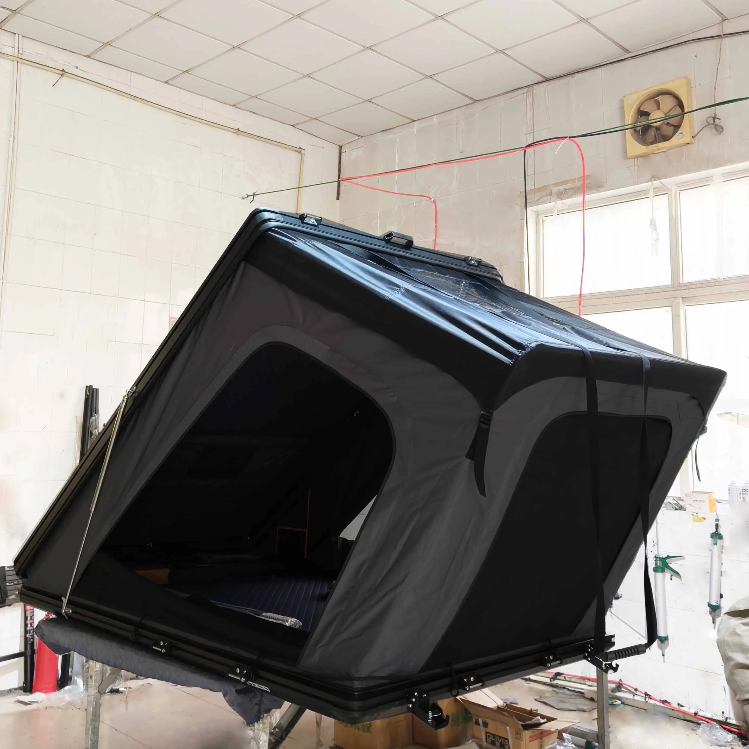 Фото Новая палатка на крышу автомобиля 2024 года, алюминиевая, жесткая, для 3-4 человек, для внедорожников, кемпинга и бездорожья в Австралии №5