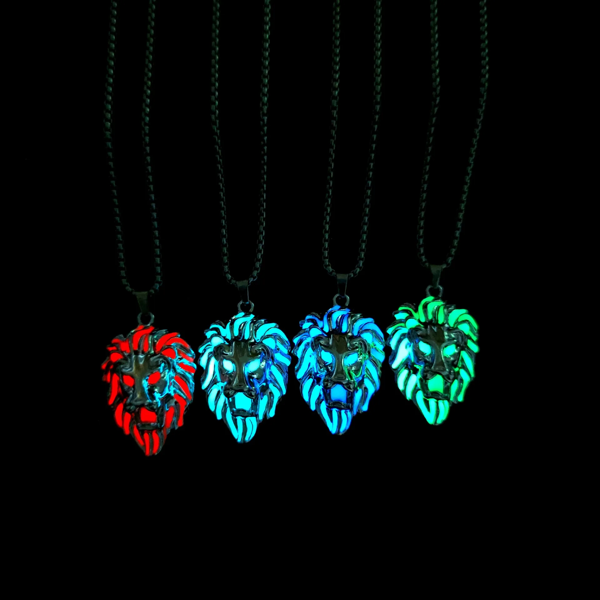 

Glowing Lion King Pendant Stainless Steel Chain Men's Statement Necklace Muti Color Luminous Charms Amulet Accessories Boys Gift