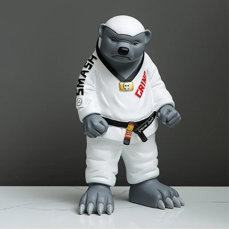 Фото Статуэтка Ratel KungFu, Декоративная скульптура, статуэтка меливоры capensis, украшение животного, декор для кота, декор для комнаты, офисное украшен... №1