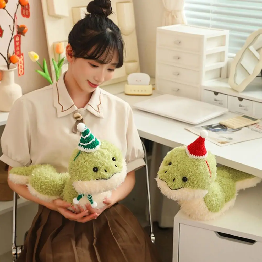 С шарфом и шапкой плюшевая игрушка-змея из мультфильма имитация зеленой змеи