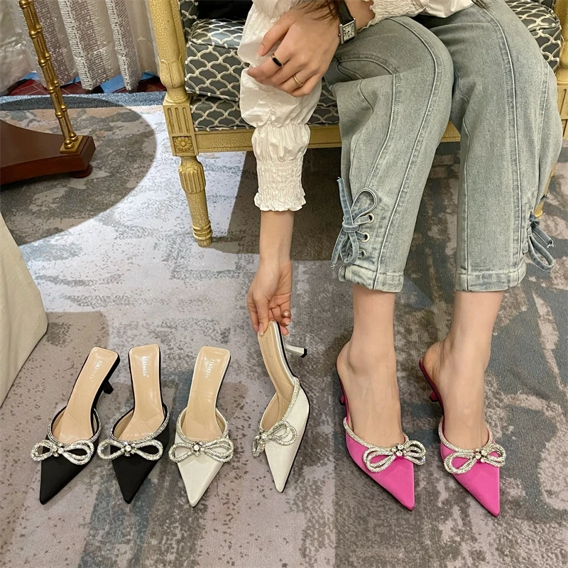 Satin Fabric Bow-Tie Ladys Slippers Spring 2022 New Pointy Bow-Toe Stiletto Sandals Temperament Goddess Fan Cool Sandals