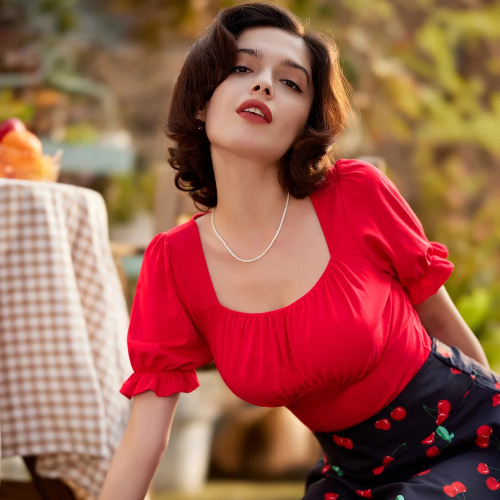 Топ женский с рюшами и коротким рукавом |