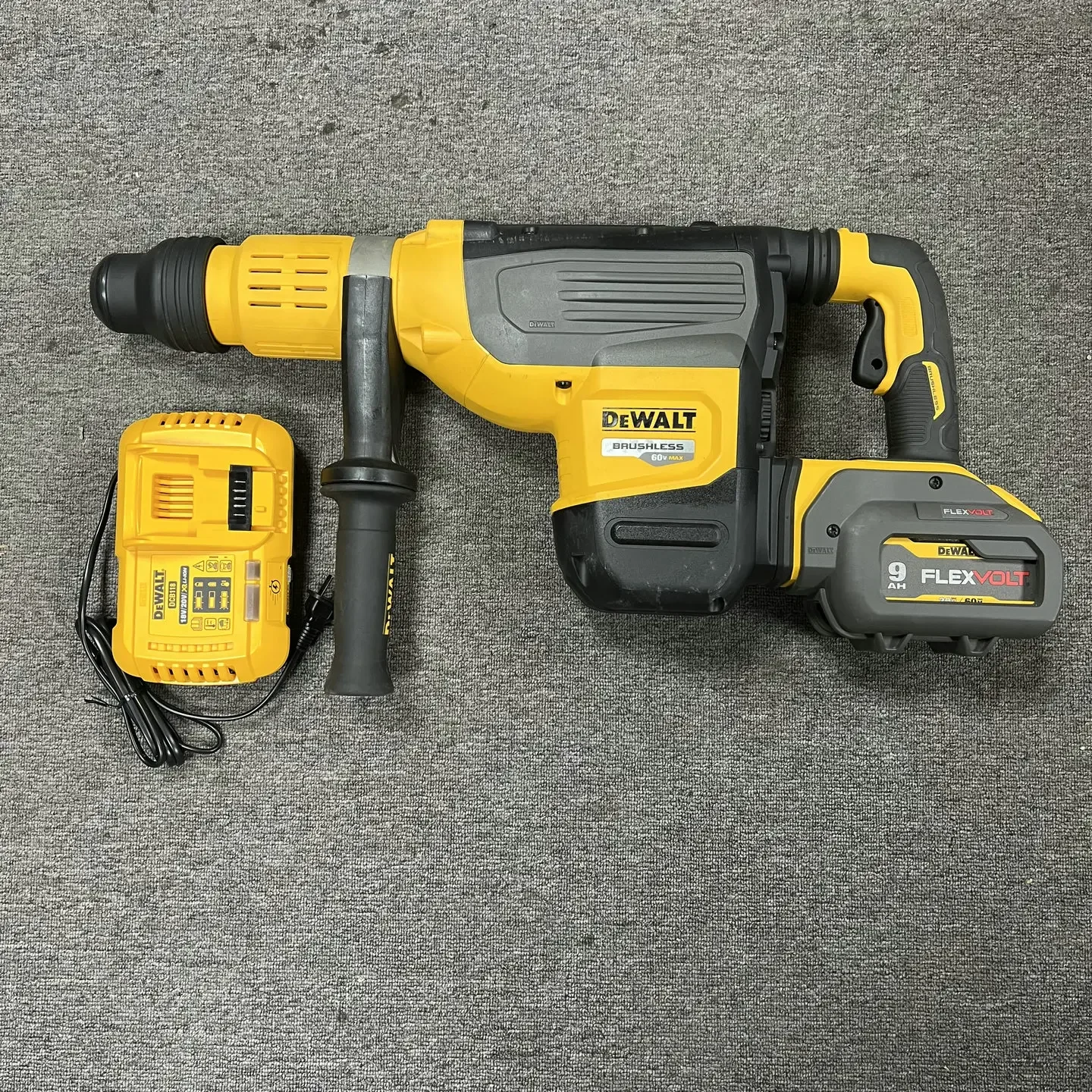 DeWalt DCH733X1 FLEXVOLT 60 в макс. 1-7/8? Набор перфоратора SDS MAX 9.0AH небольшие царапины