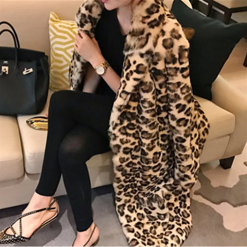 Women 2020 Winter Thick Warm Outerwear Brand Fashion Faux Fur Coat Female Luxury Fashion Leopard Long Teddy Bear Jackets Coats