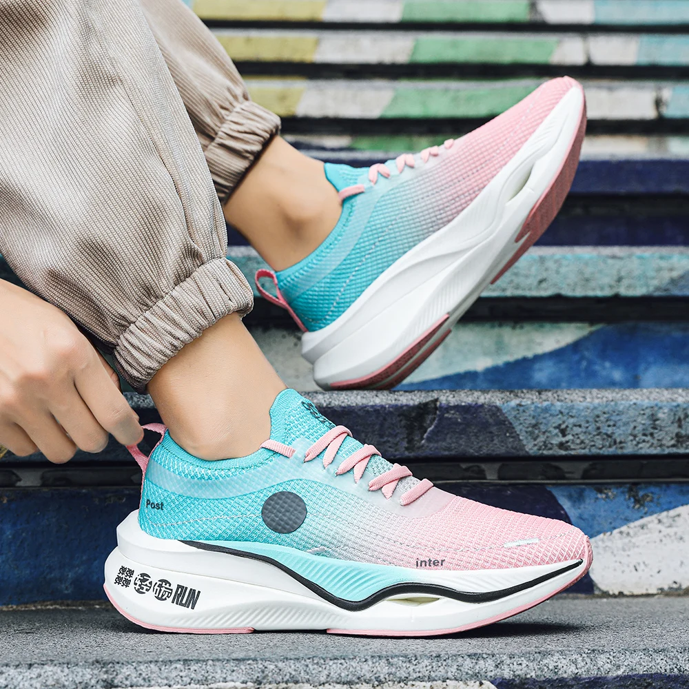 2023 New Carbon Running Shoes Men Women Casual Sports Shoes Breathable Outdoor Trail Sneakers Couple Elastic Tennis Shoes 36-45