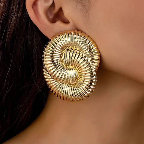 Большие серьги-гвоздики из цинкового сплава