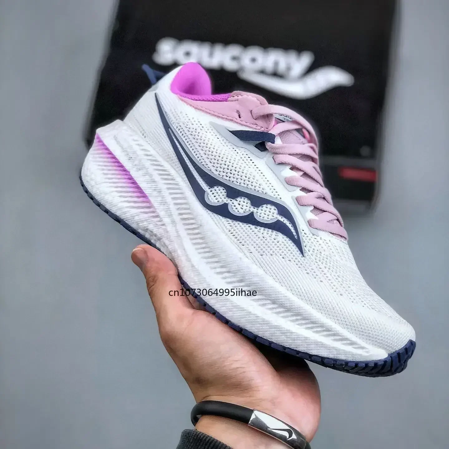 

Saucony Victory 21 New Men Mesh Speed Cross-Country Casual Race Running Shoes Male Sport Marathon Lightweight Sneakers 36-45