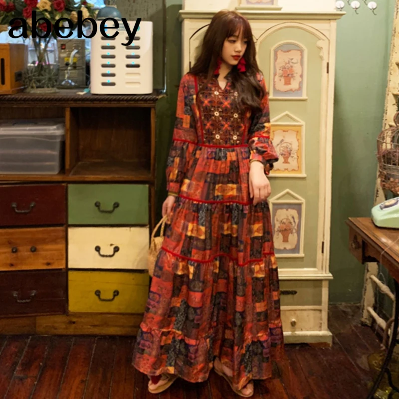 

2021 summer new womenswear Bohemian tourism beach style long style dress Korean version retro printing embroidery thin dress