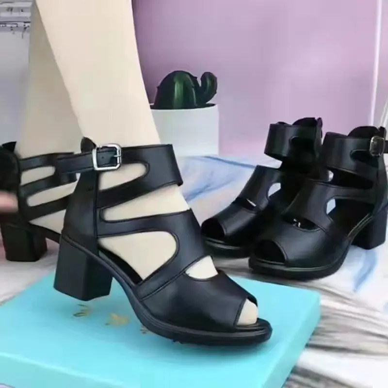 

2023 Genuine Soft Leather Sandals Women's Summer Versatile High Heel Fashion Fishbone Shoes Mesh Hollow Mesh Boots Sandals