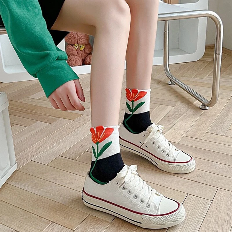 1 pair Kawaii Cartoon Tulip Flower Socks for Women Girls Fashion Japanese Korean Style Harajuku Breathable Casual Mid Tube Socks