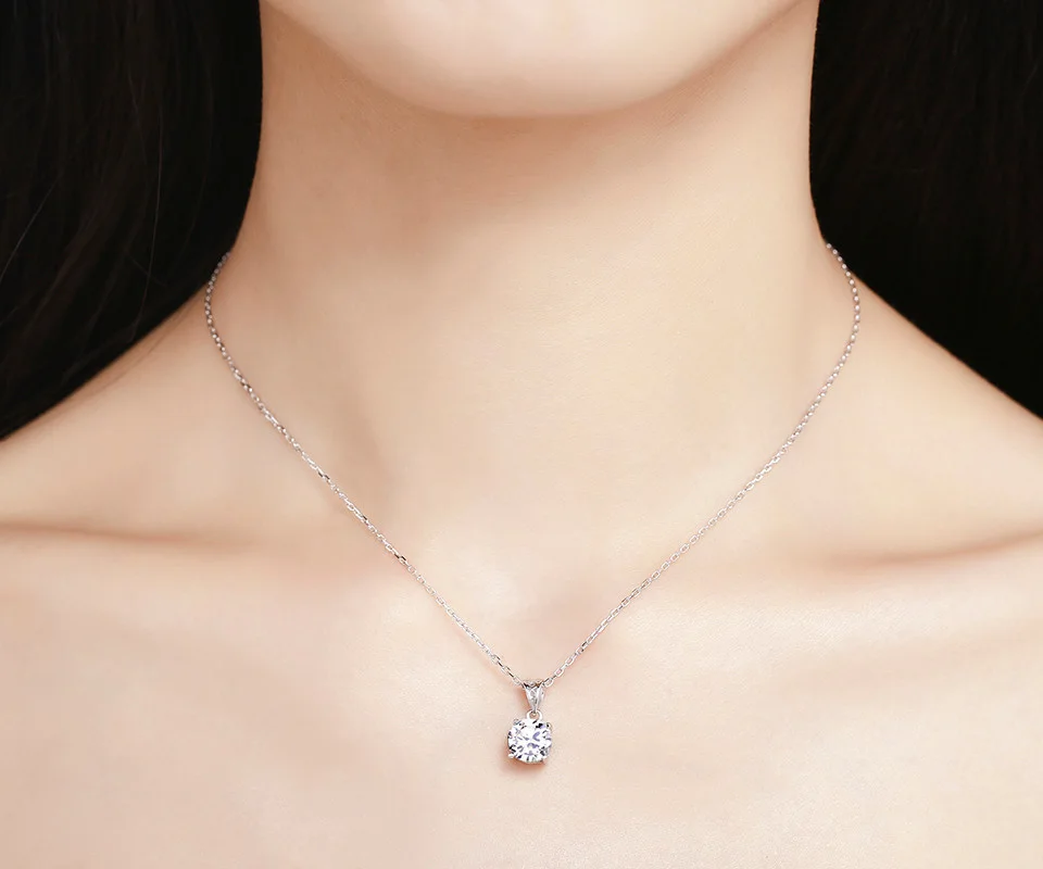 Кулон из серебра 925 пробы с фианитами | Украшения и аксессуары