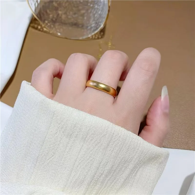 

Gufa Suquan Ring Women's Smooth Frosted Index Finger Vietnam Gold Simulation Gold Color Does Not Fade Flexible and Versatile