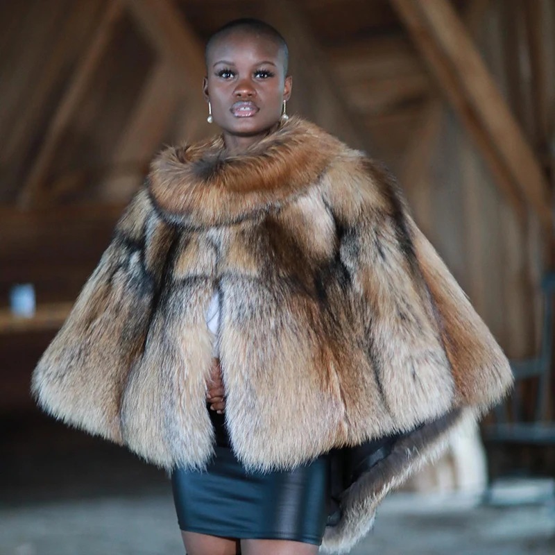 Natural Fox Fur Coat Woemn Cloak Bet Sleeve Outertwear Winter New Tide Warm Genuine Real Fox Whole Skin Fur Jacket Female