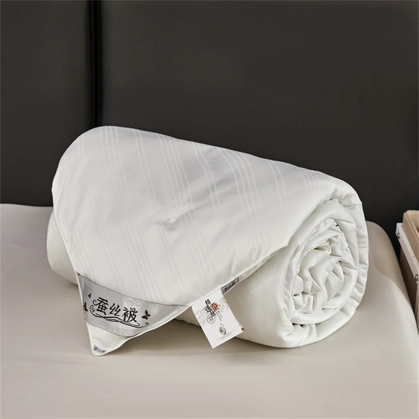 Фото Mulberry Silk Quilt with 100% Silk Filling for All Season Luxurious Breathable Comfort Natural Silk Comforter with Cotton Shell №5