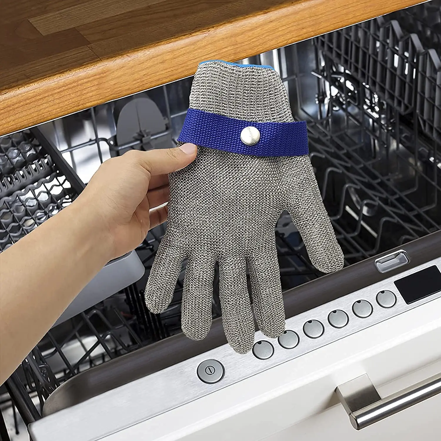 Рисунок 6 - Перчатки с защитой от порезов