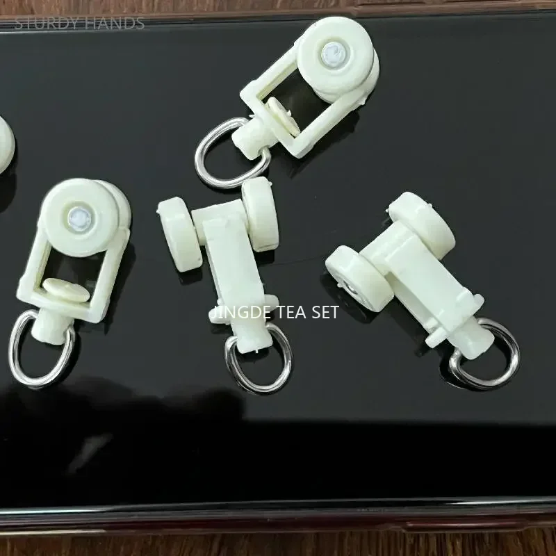 Пластиковые шкивы для занавесок 40 шт