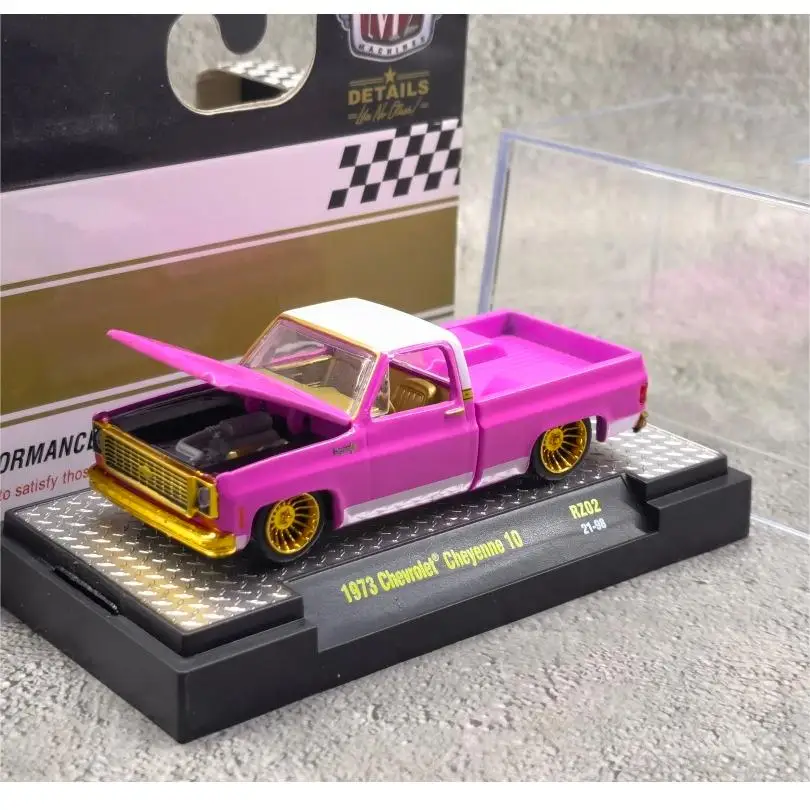 M2 машины 1/64 1973 10 розовый RZ02 пикап фотогрузовик Металлический Литой Сплав модель