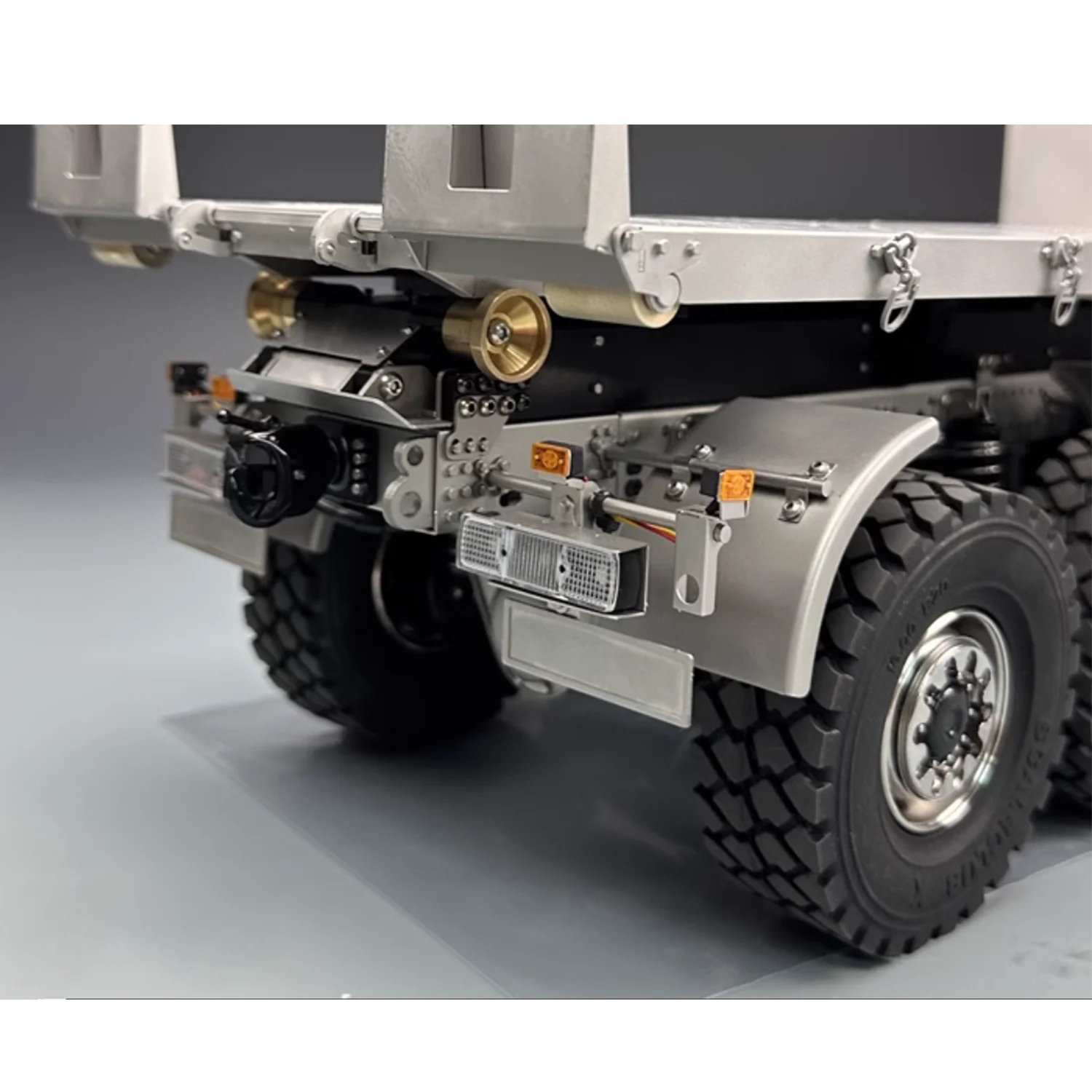 ScaleC 1/14 Hydrauliczny zdalnie sterowany samochód terenowy RC T8158*8 Crawler PL18 Radio 3-biegowy wywrotka Zdalnie model ciężarówki