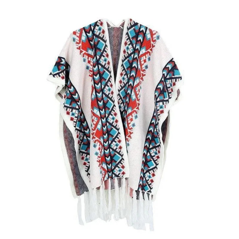 Женское вязаное пончо накидки на осень-зиму богемное с кисточками зимняя одежда