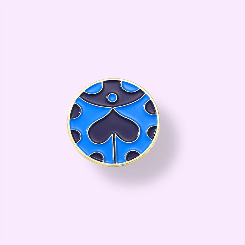 Эмалированная булавка в виде мультяшного идола с крыльями для одежды рюкзака